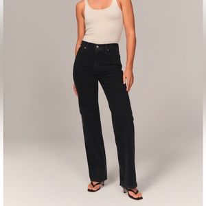 Abercrombie & Fitch 90s Relaxed Jean Ultra High Rise 4 Short